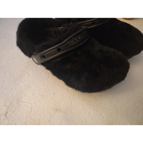 Crocs Men-5 and Women's-7 Classic Fur Sure Clogs Roomy Fit Black, NWOT. - Picture 3 of 6